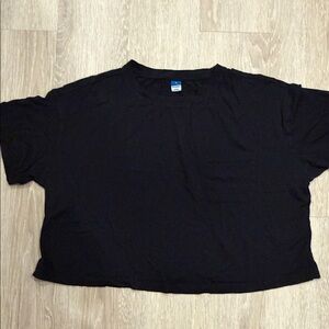 Old Navy crop top with pocket